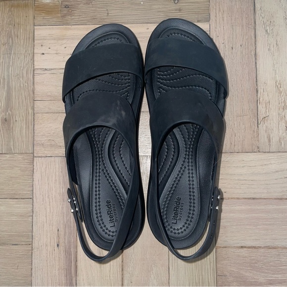 Crocs Brooklyn Low Wedge Strappy Rubber Platform Sandals - Picture 7 of 8